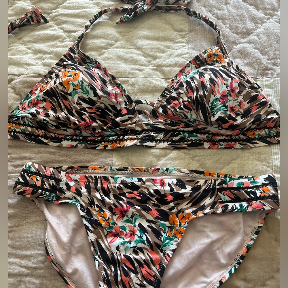 Women’s bikini